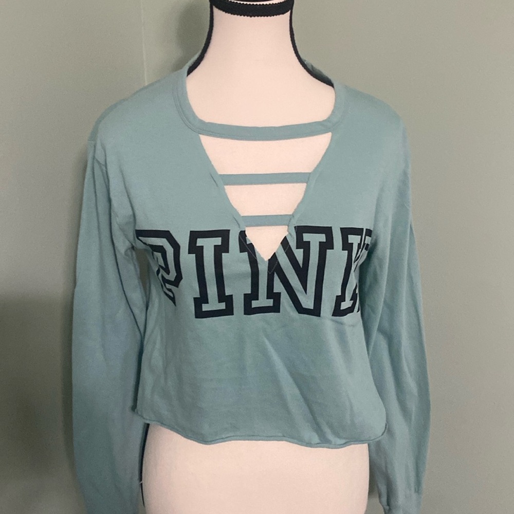Long sleeve crop top with front detailing